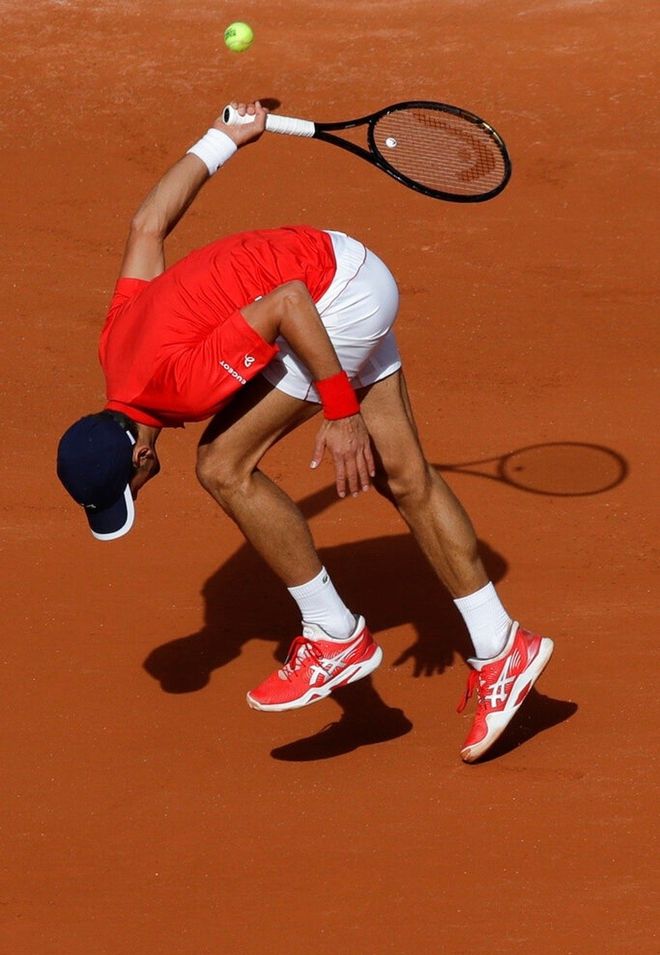 雷加利斯击败瓦伦西亚，继续冲击前四名