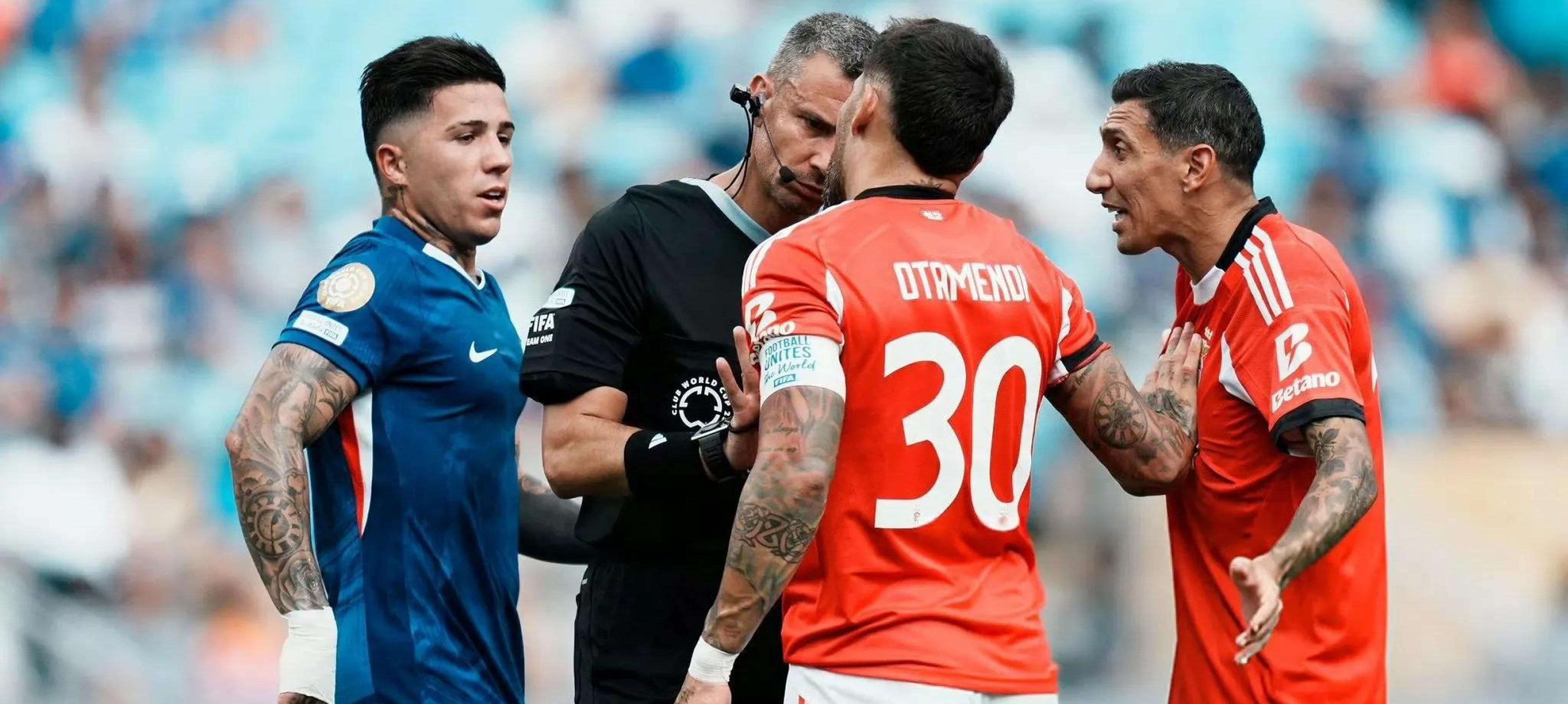 关于瓦伦西亚不敌切尔西,遭遇小组阶段失利的信息 关于瓦伦西亚不敌切尔西,遭遇小组阶段失利的信息