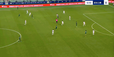 开云体育在线-包含赛前动态不断涌现，女足球队备战迎难而上的词条