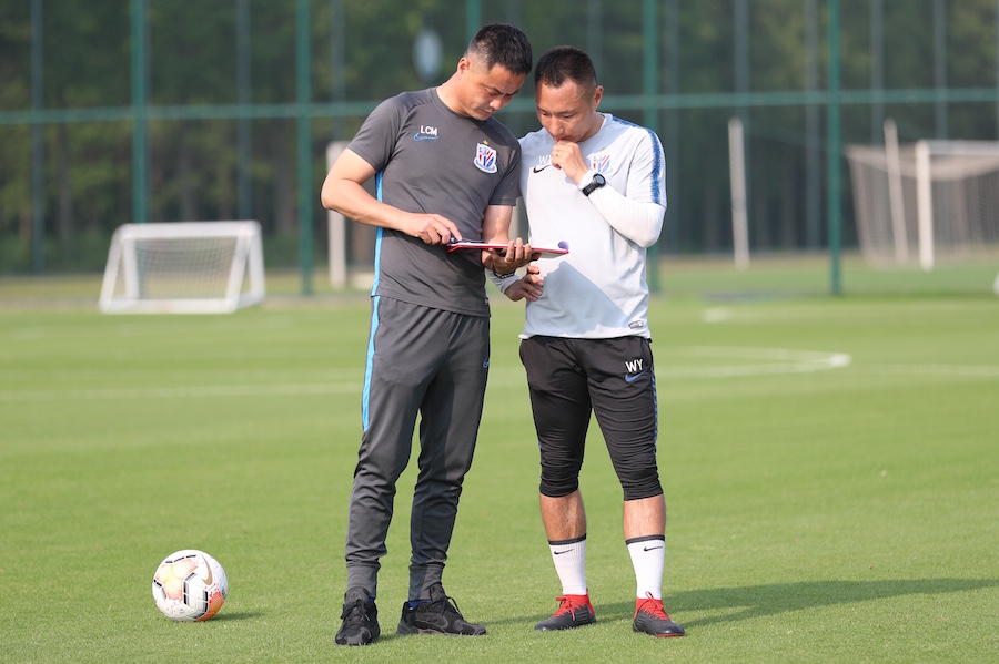 火药味十足！豪门对抗狂飙，速战速决的简单介绍