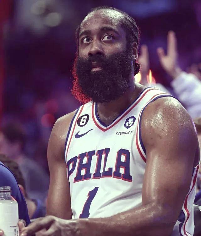 马刺队球员哈登签约推特成独家合作伙伴 马刺队球员哈登签约推特成独家合作伙伴