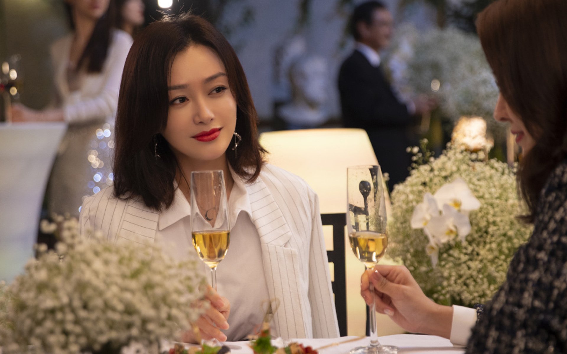 开云体育官网-恩佐一传一射主导战局，切尔西技战术碾压粉碎中超明星联队