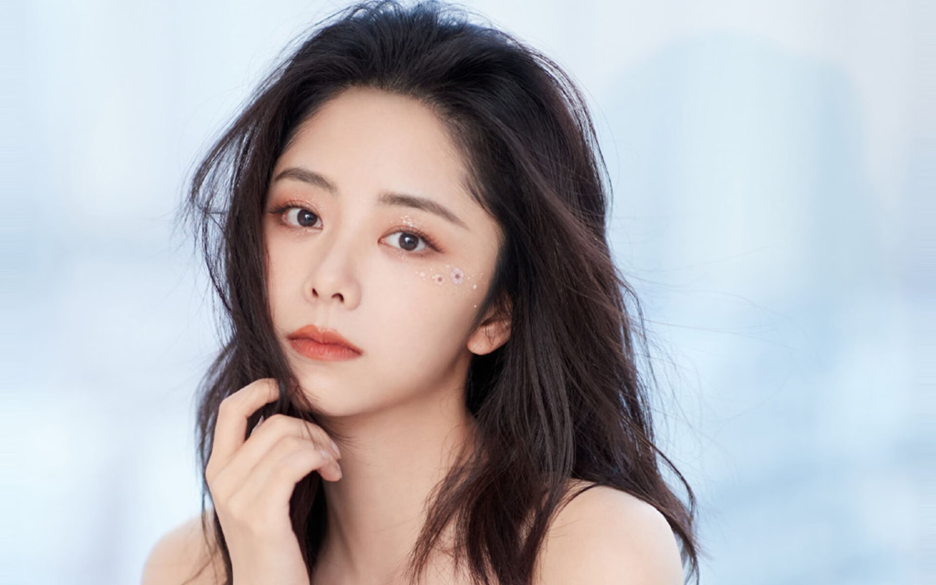 穹顶之下，保罗编织胜利网络，太阳主场灼伤山西