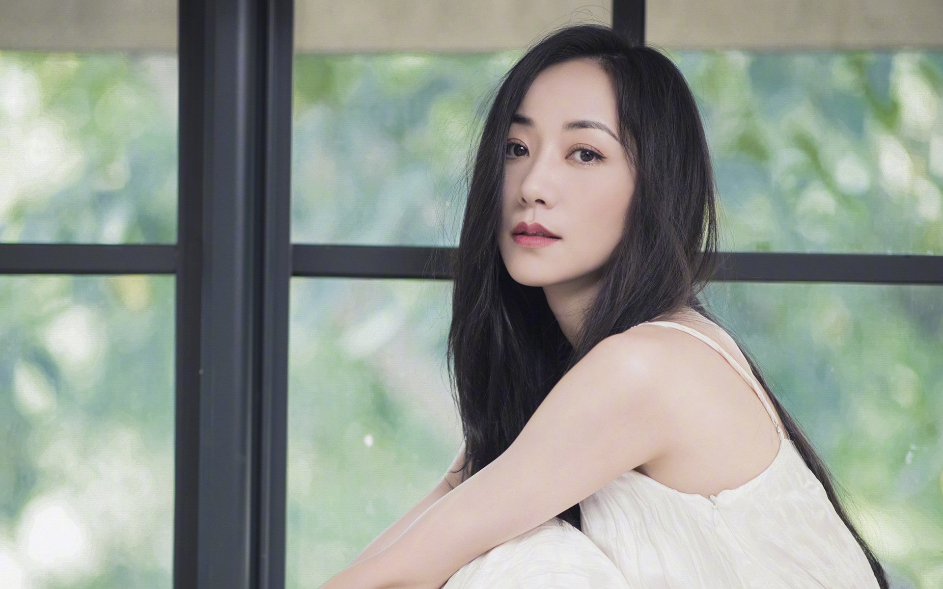 轻盈如昨，当特奥用脚尖将沉沉的足球踢回云端